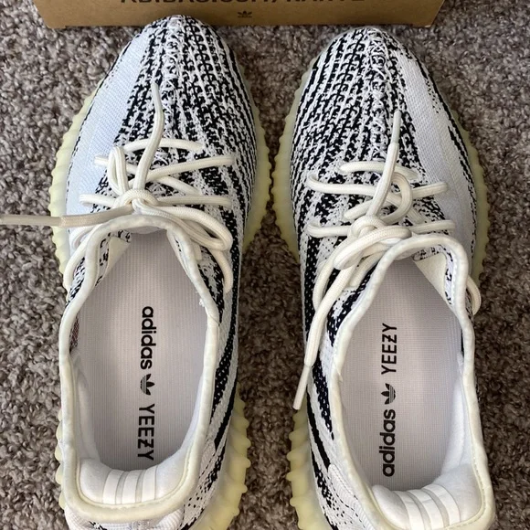 Yeezy Boost 350 V2 ‘Zebra’ 2018 Men’s 8.5 - Picture 6 of 14